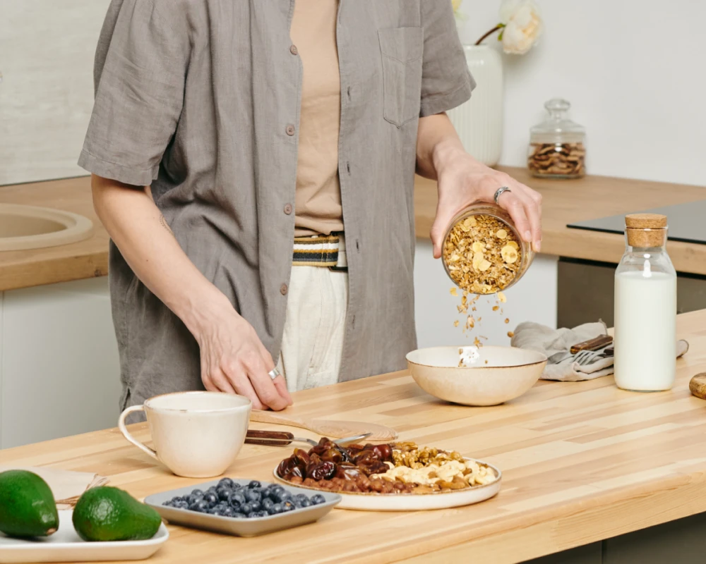 kitchen table on wheels